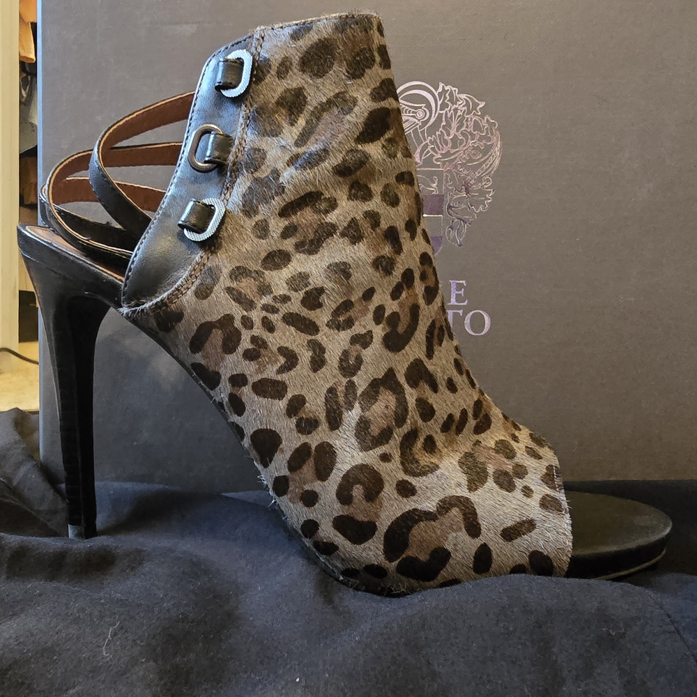 Two by Vince Camuto Brown and Black High Heeled Ankle Boots